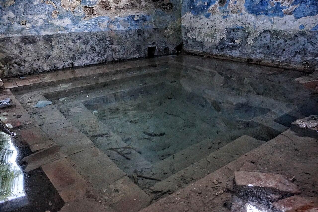 La vasca dei Bagni di San Michele alle Formiche