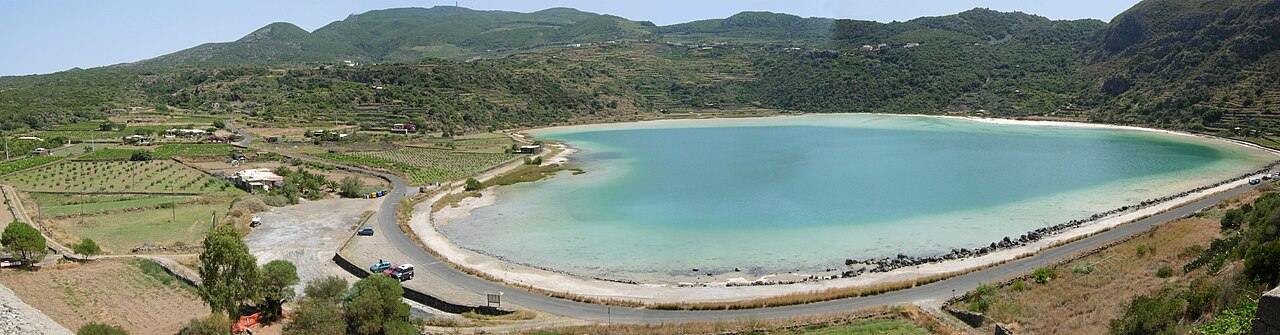 Il Lago Specchio di Venere a Pantelleria