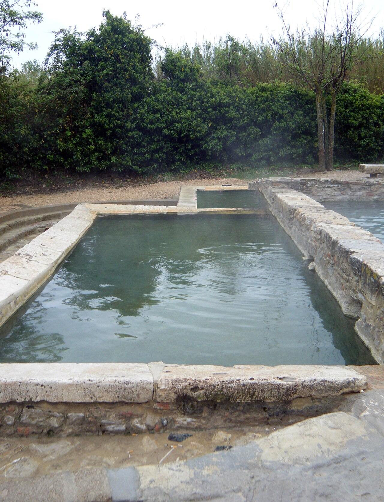 Il Bagno Grande, vasca termale storica di San Casciano dei Bagni